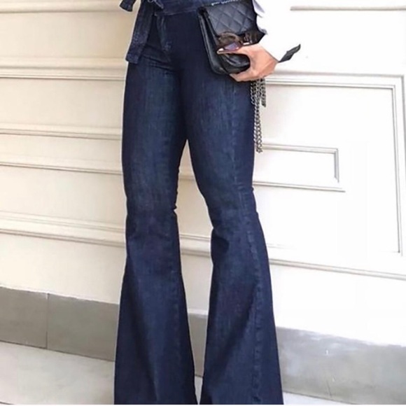 Women’s Wide Leg High Waist Jeans - Picture 3 of 5